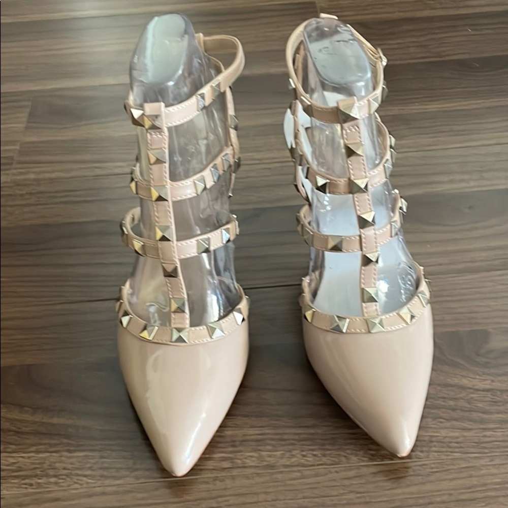 Mix No. 6 Liraven Pumps